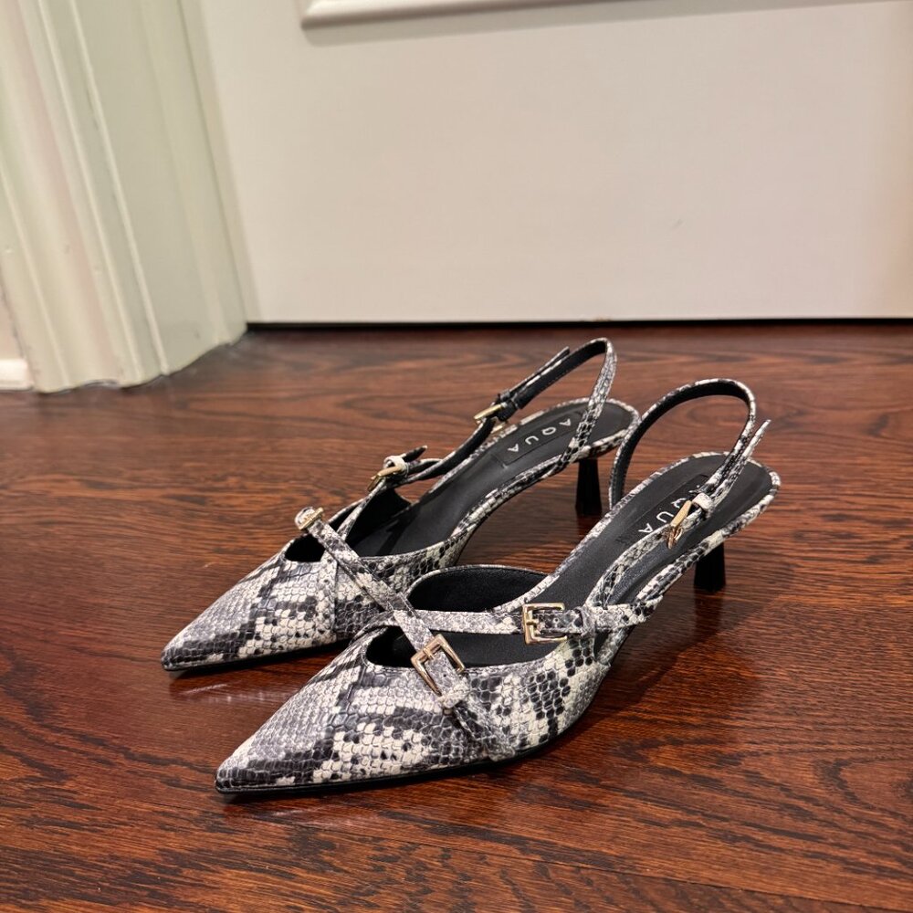 AQUA Snakeskin Slingback Kitten Heels in Size 6.5